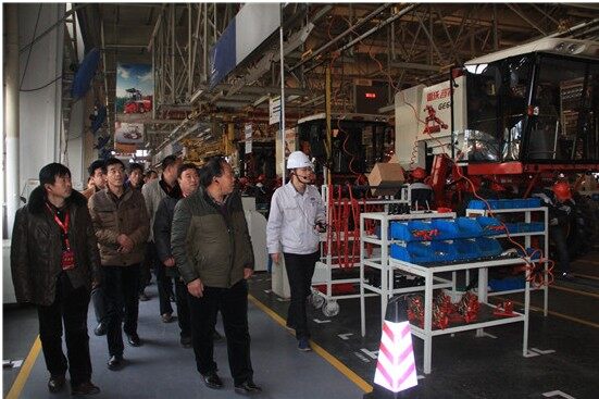 零距離感受精彩雷沃，心飛揚(yáng)共享財(cái)富人生